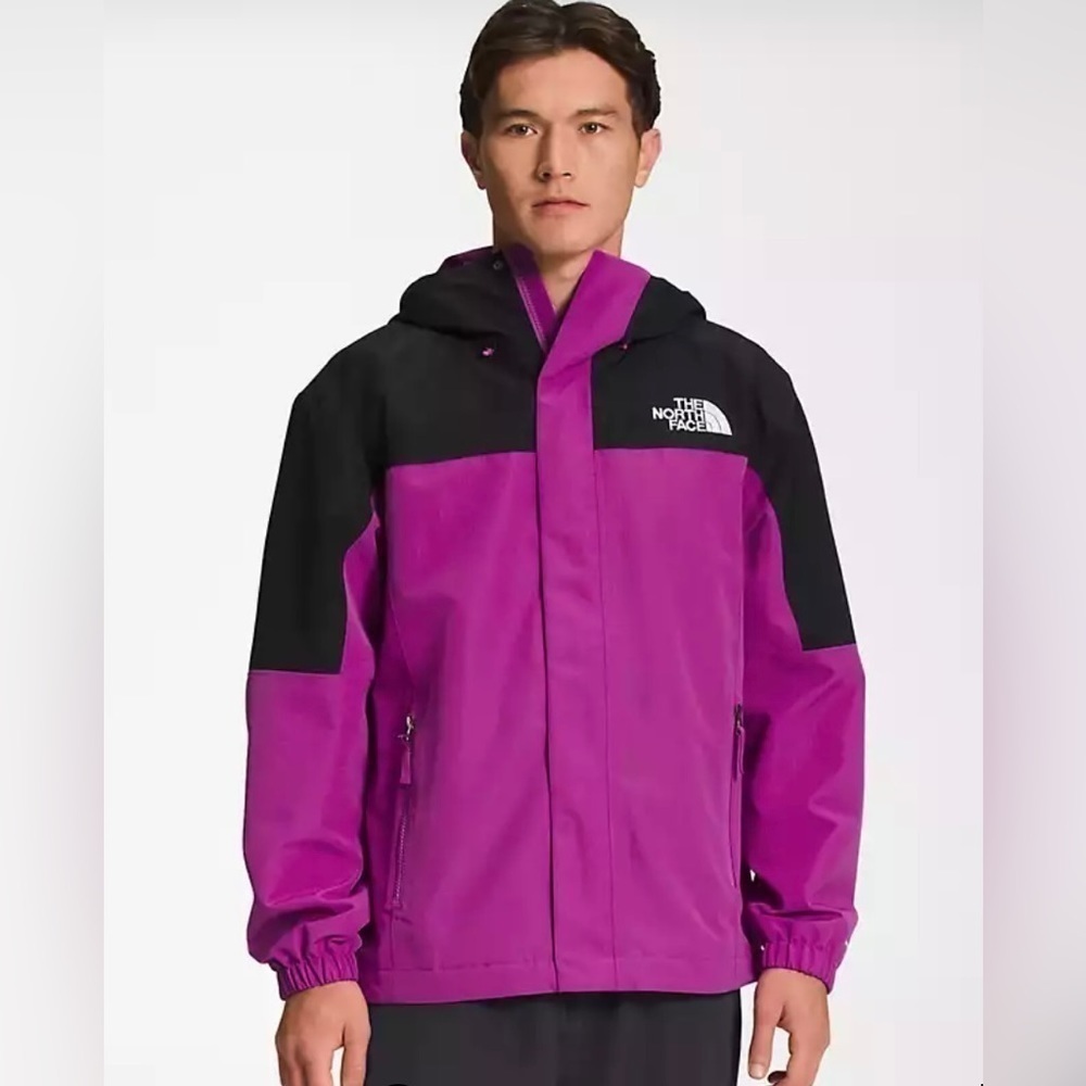 The north face packable jacket stowaway men’s small and medium black and purple